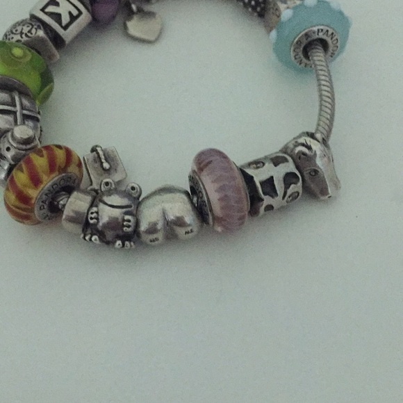 Pandora bracelet & charms 💕 - Picture 3 of 4